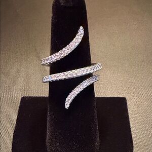 Elegant Silver Women's Ring